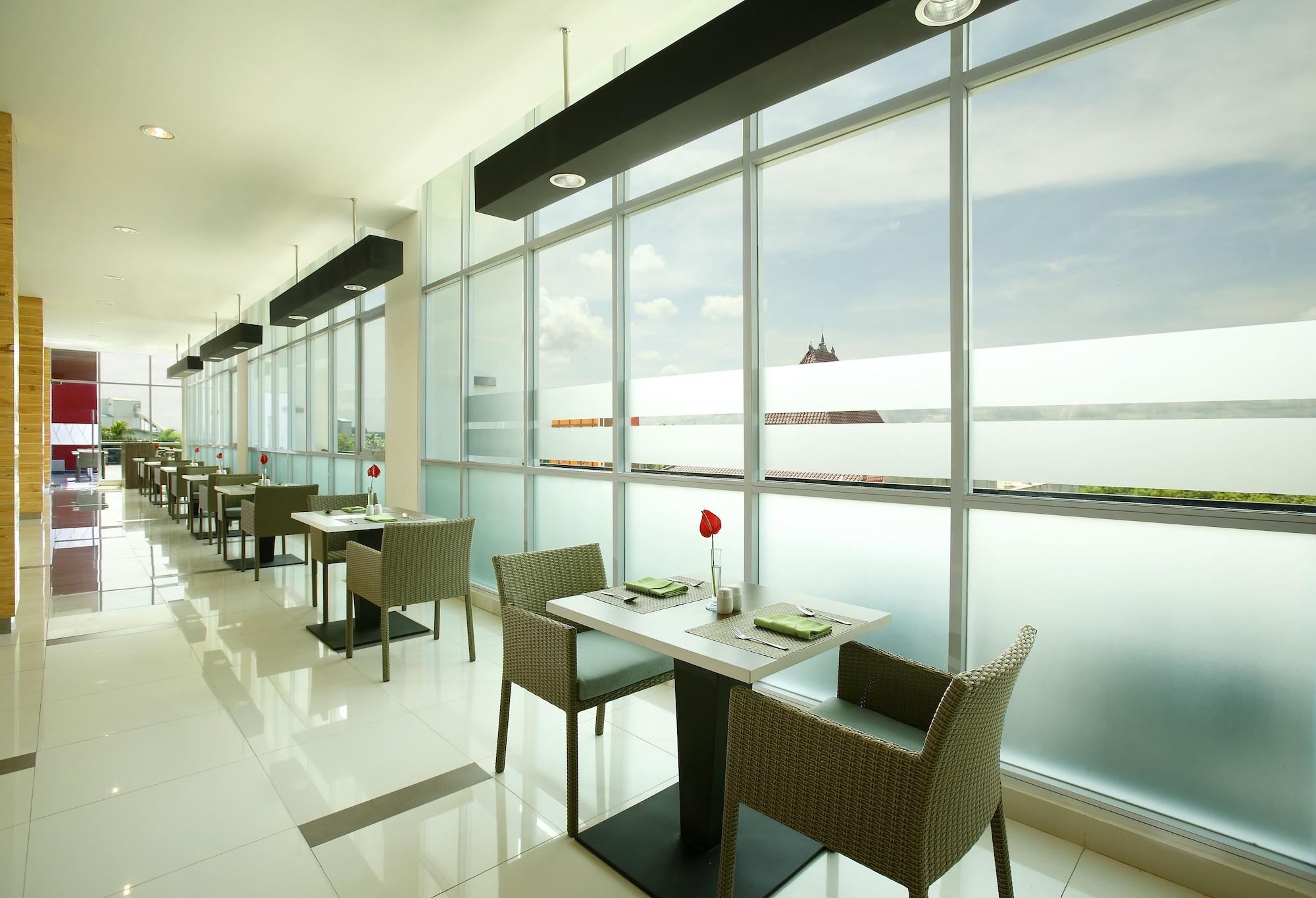 Hotel Santika